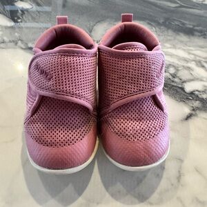Stonz Pink Size 5T Kids Sneakers